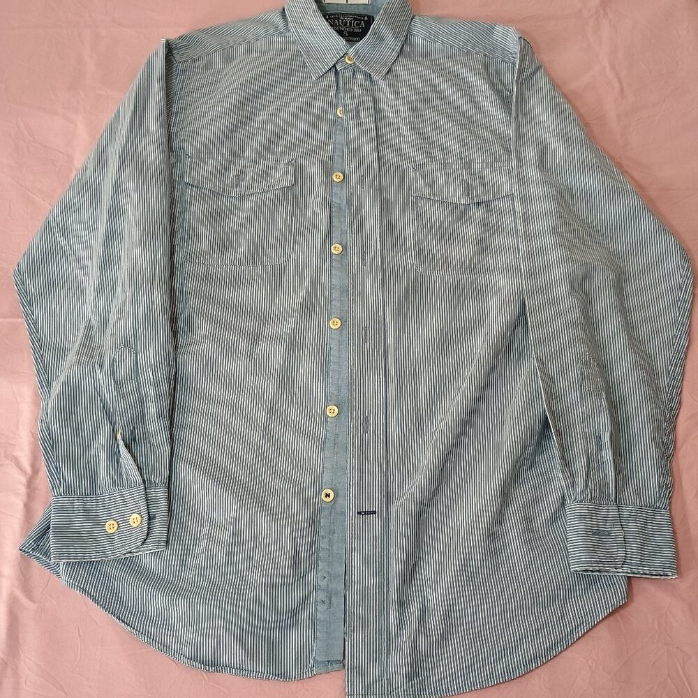 Nautica True Craftsmanship Men Small Business Button Shirt 2 Pockets 100% Cotton